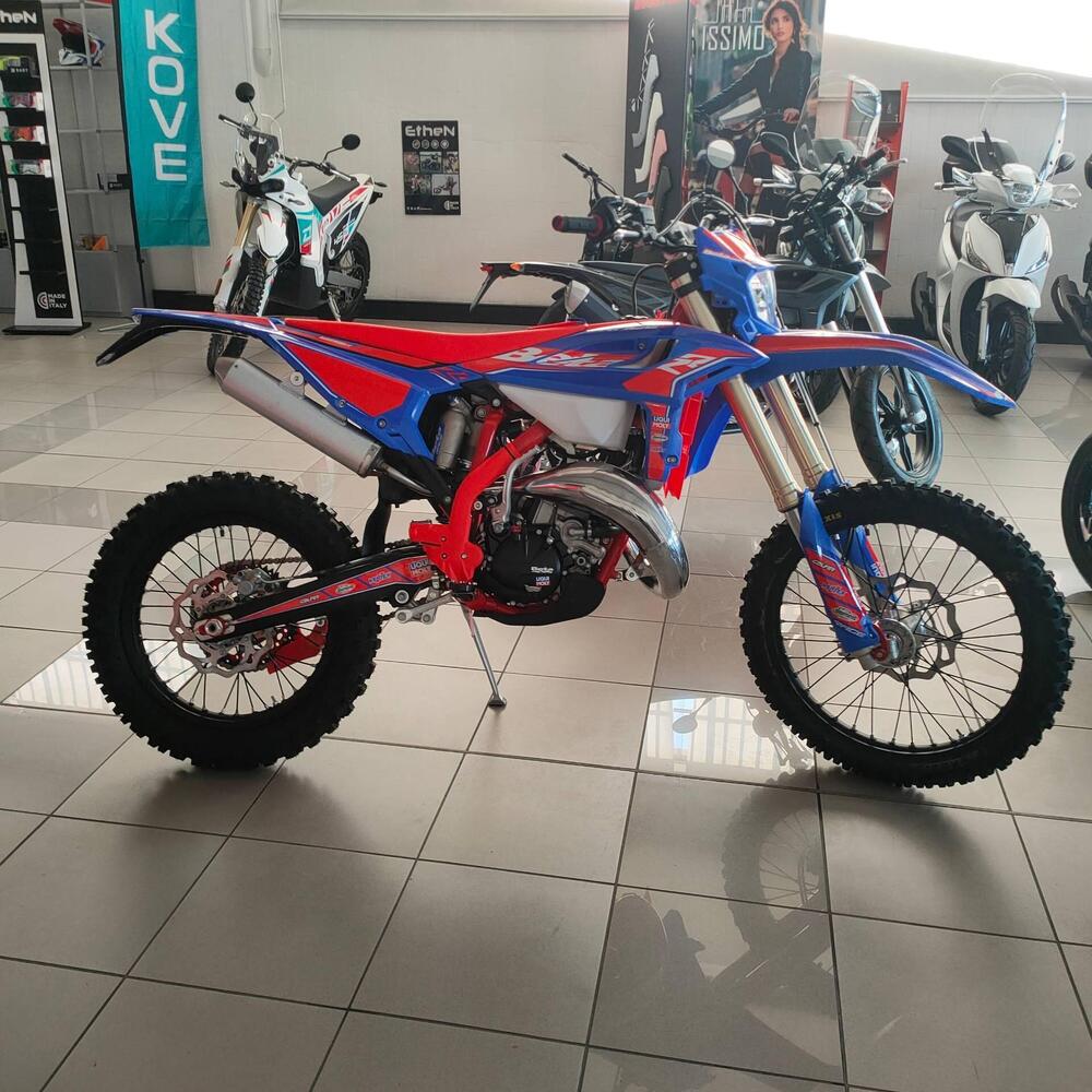 Betamotor RR 125 2T Enduro Race (2026) (2)