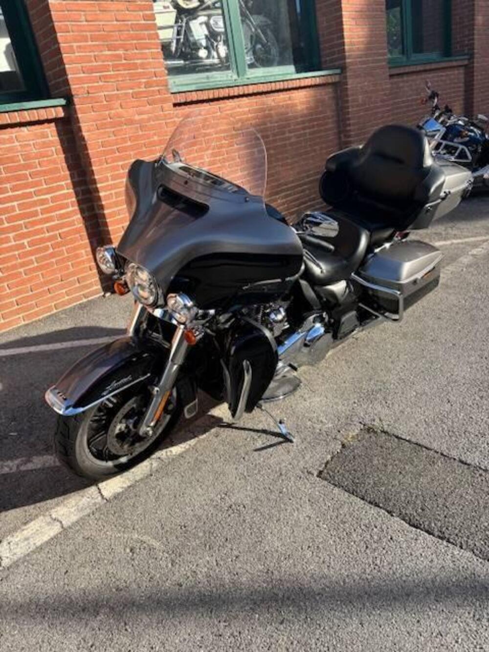 Harley-Davidson 107 Electra Glide Ultra Limited (2017 - 18) - FLHTK (2)
