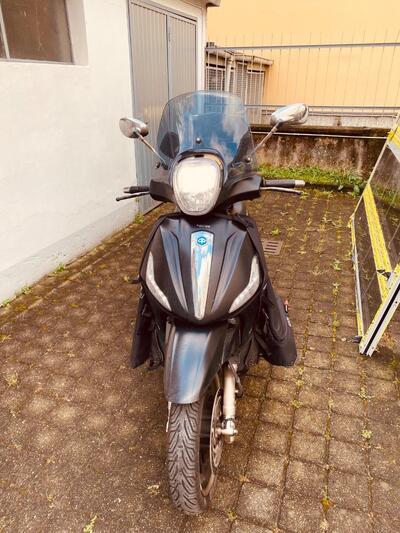 Piaggio Beverly 300 i.e. Police ABS-ASR (2017 - 20) usata