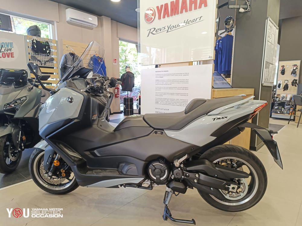 Yamaha T-Max 560 Tech Max (2025 - 26) (9)