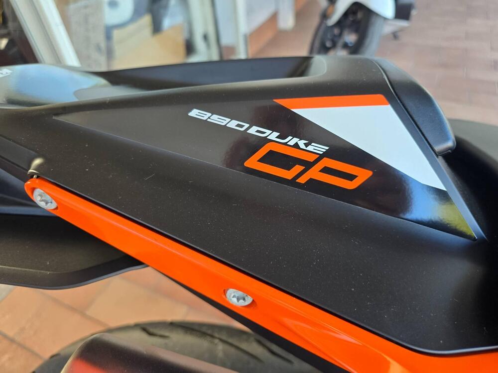 KTM 890 Duke GP (2022 - 23) (10)