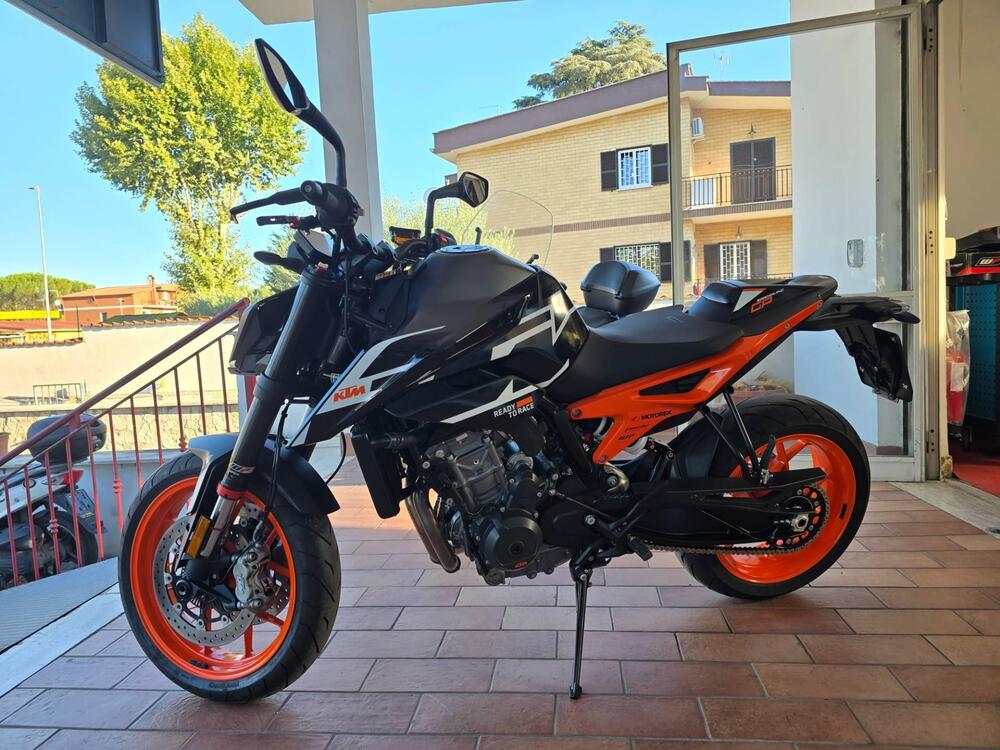 KTM 890 Duke GP (2022 - 23) (2)
