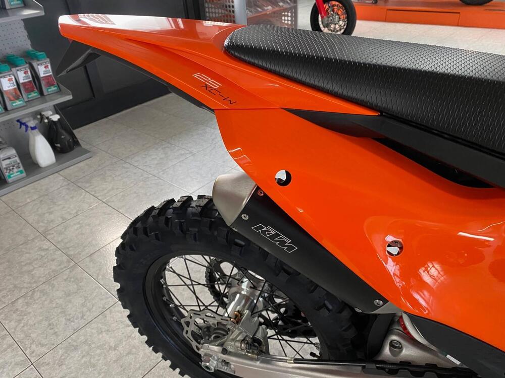 KTM 125 XC-W (2026) (3)