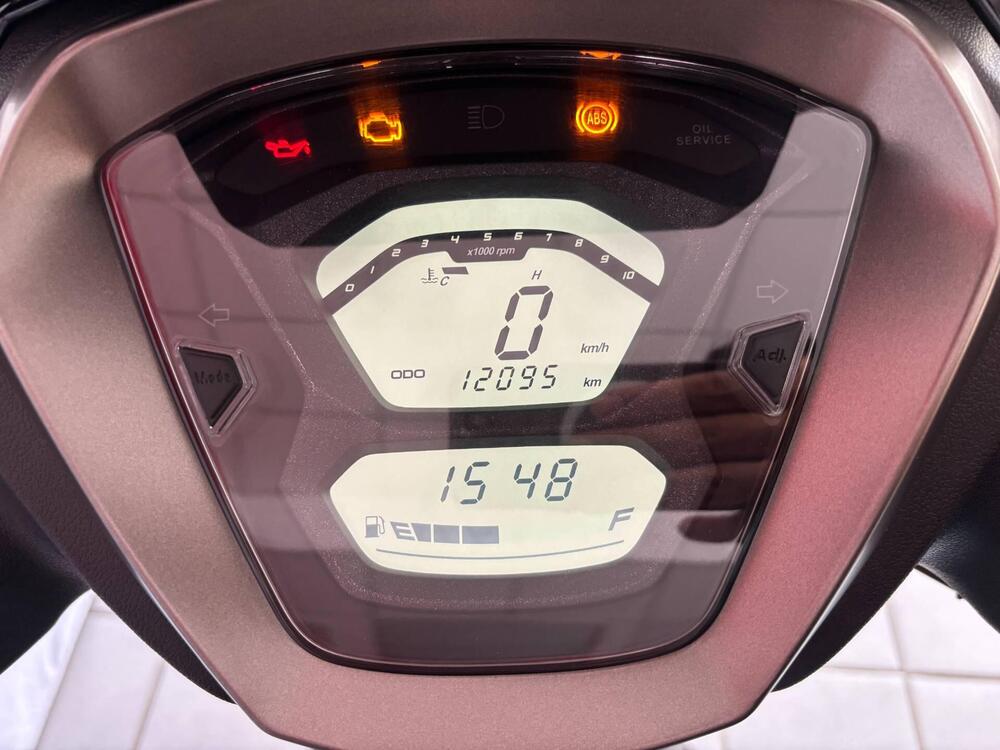 Kymco Agility 300i (2021 - 25) (3)