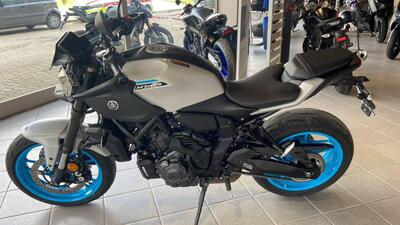 Yamaha MT-07 Y-AMT (2025) usata