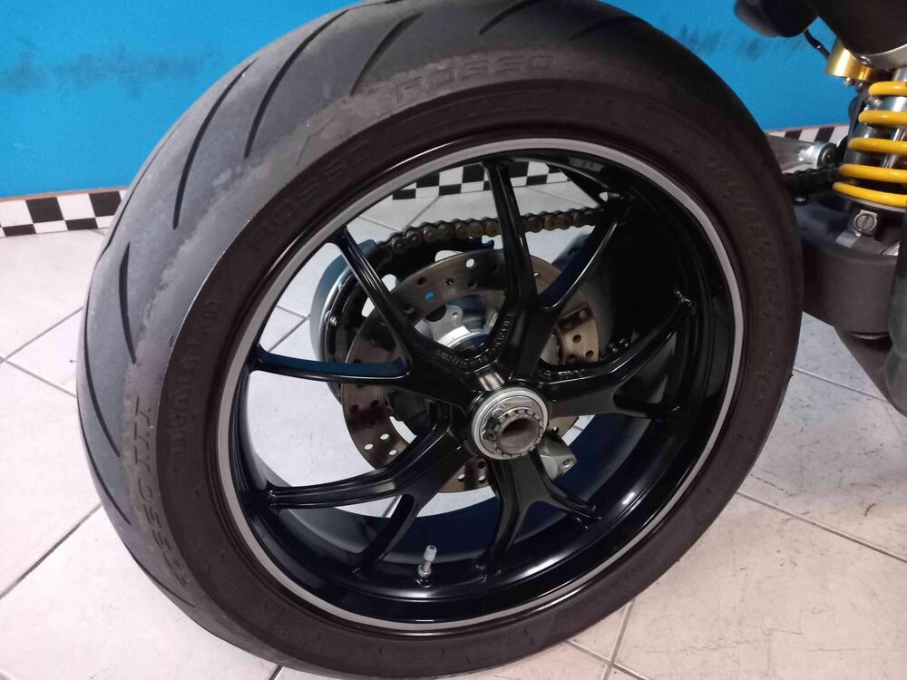 Ducati Hypermotard 1100 EVO (2010 - 12) (7)
