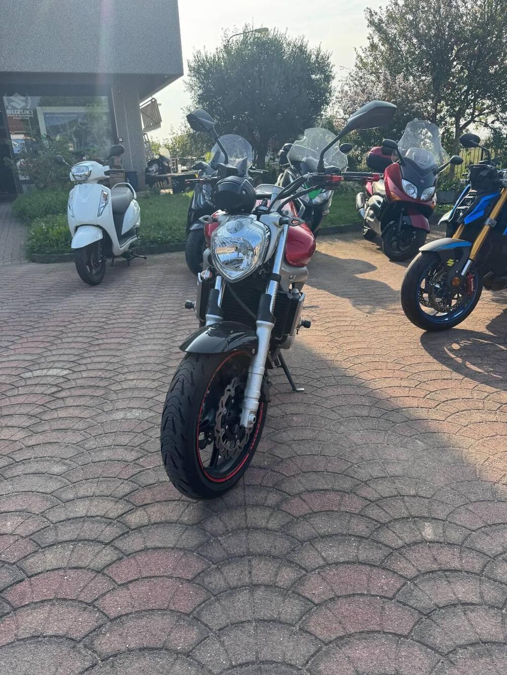 Yamaha FZ6 (2004 - 07) (4)