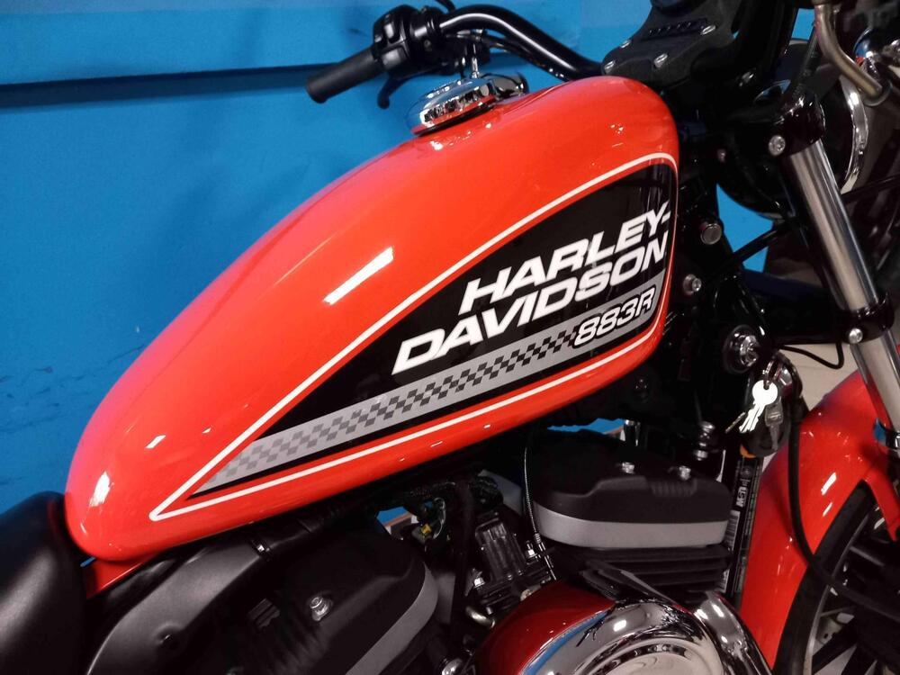 Harley-Davidson 883 R (2008 - 16) - XL 883R (9)