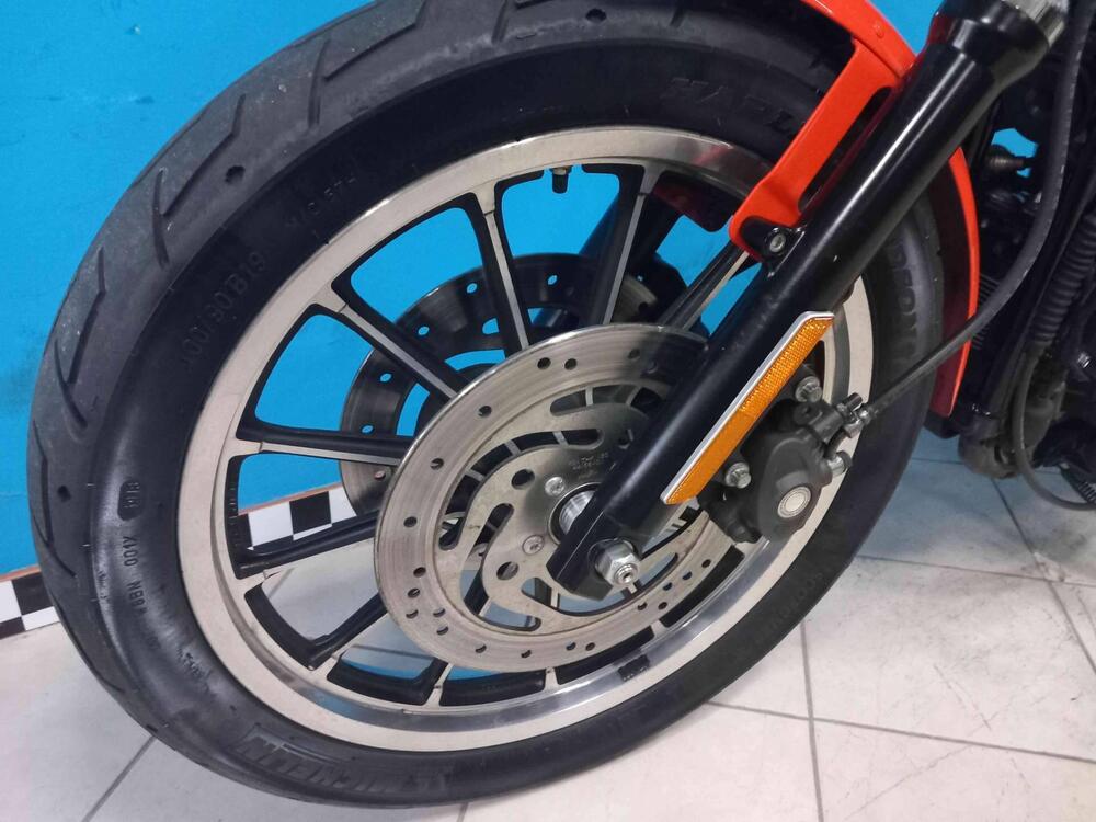 Harley-Davidson 883 R (2008 - 16) - XL 883R (15)