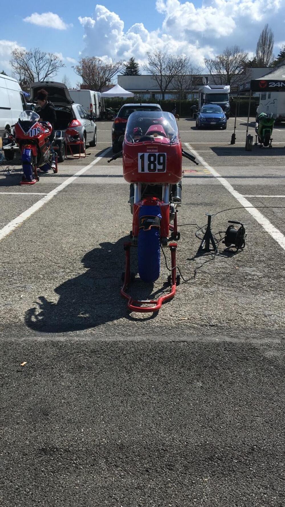 Ducati 750 SUPERSPORT I.E. (8)