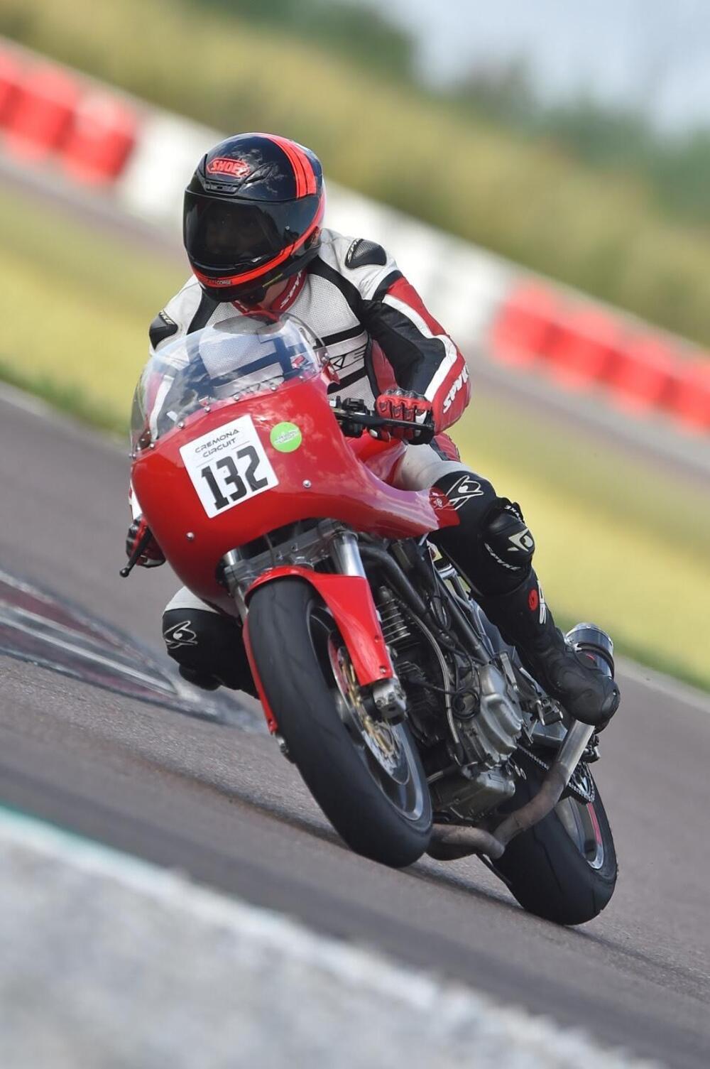 Ducati 750 SUPERSPORT I.E. (9)