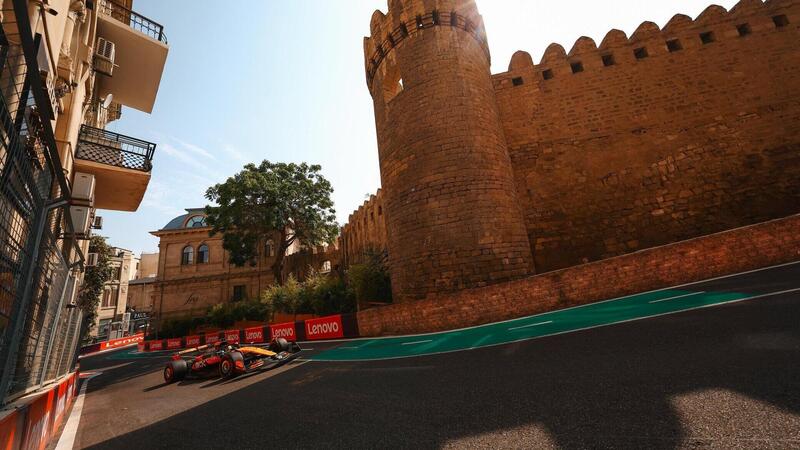 F1, Norris leader nella FP3 del GP di Baku davanti a Verstappen e Piastri: Ferrari pronta alla sfida con Hamilton e Leclerc