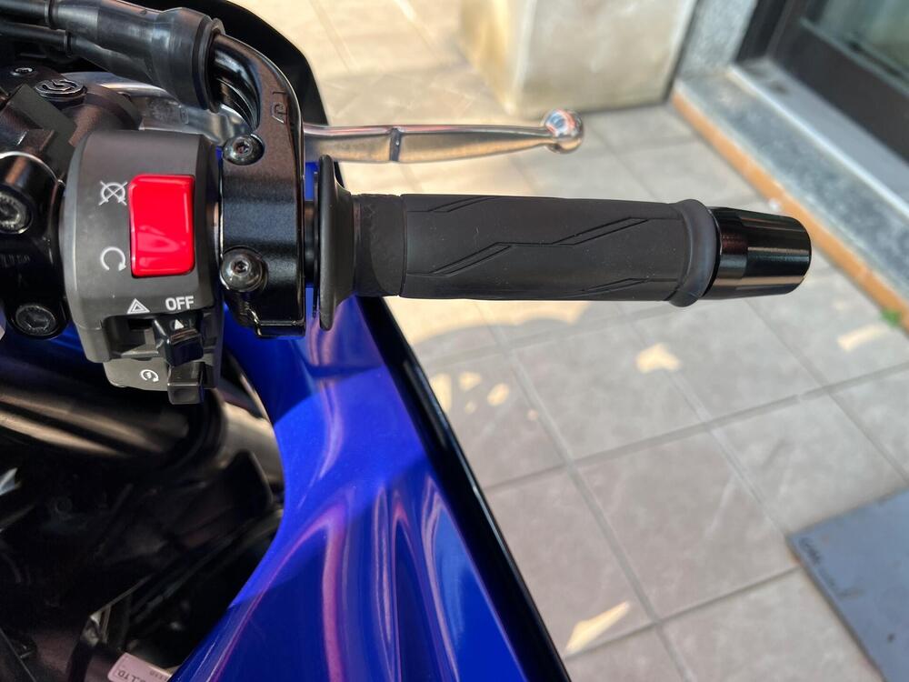 Yamaha YZF R7 (2021 - 25) (14)