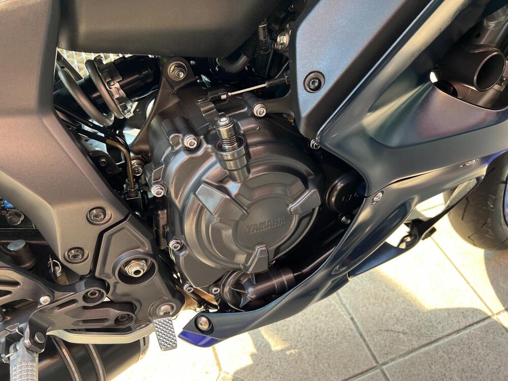 Yamaha YZF R7 (2021 - 25) (11)