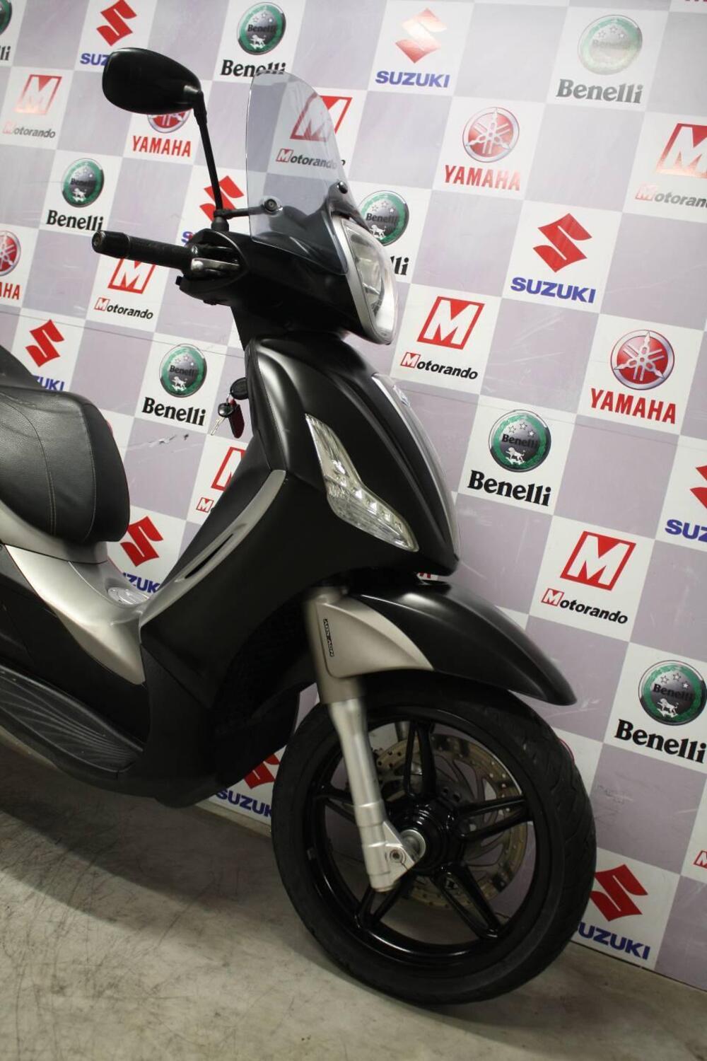 Piaggio Beverly 300 i.e. (2010 - 16) (3)