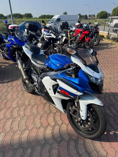 Suzuki GSX-R1000 (2009 - 11) usata