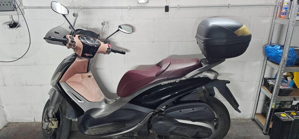 Piaggio Beverly 350 SportTouring ie ABS (2011 - 17) (5)