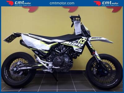 Husqvarna 701 Supermoto (2021) usata