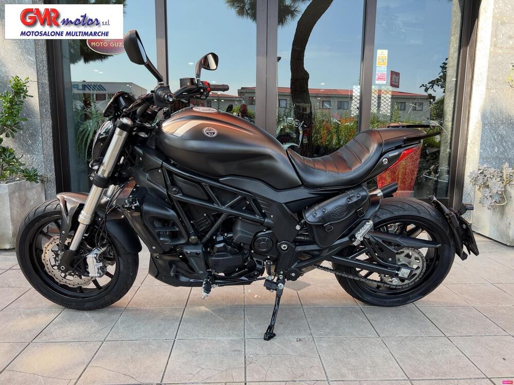 Benelli 502 C (2021 - 25)