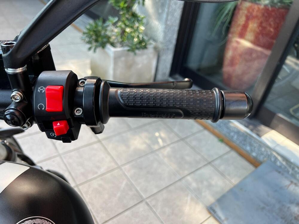 Benelli 502 C (2021 - 25) (13)