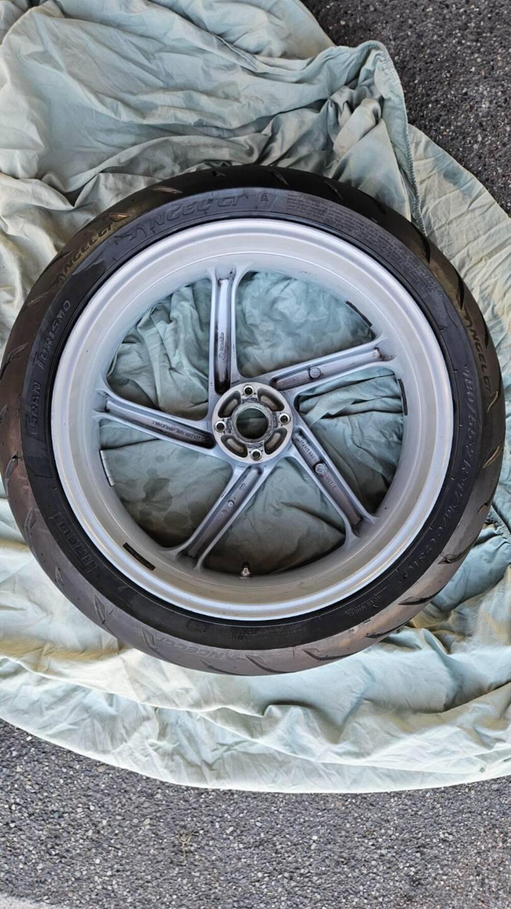 Pirelli angel gt 180/55 zr17 (73w) GT (2)