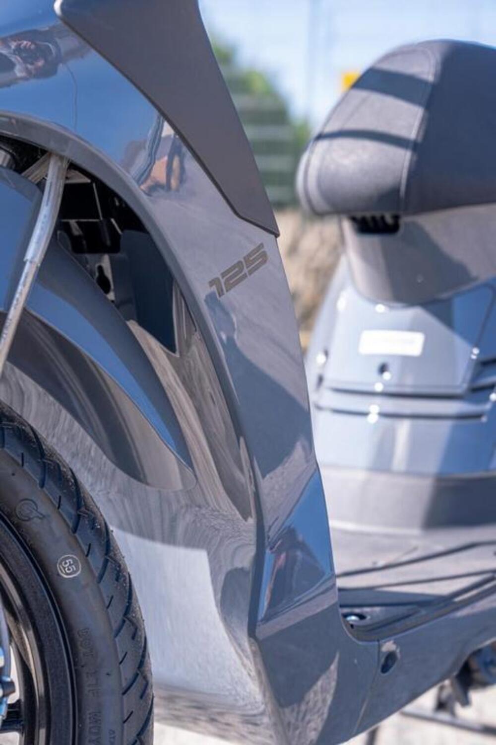 Kawasaki KL SM 125 (2006) (7)