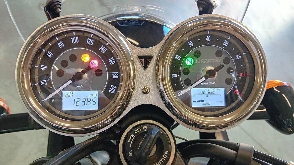 Triumph Bonneville T100 (2021 - 25) (10)