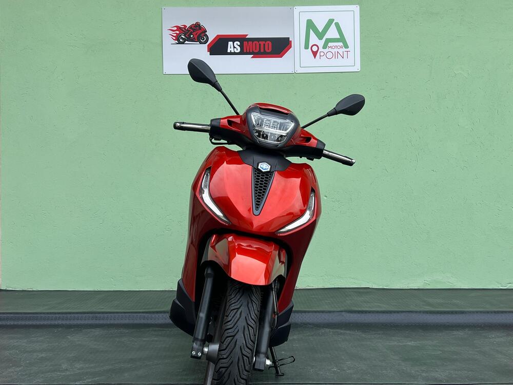 Piaggio Beverly 300 ABS-ASR (2021 - 25) (2)