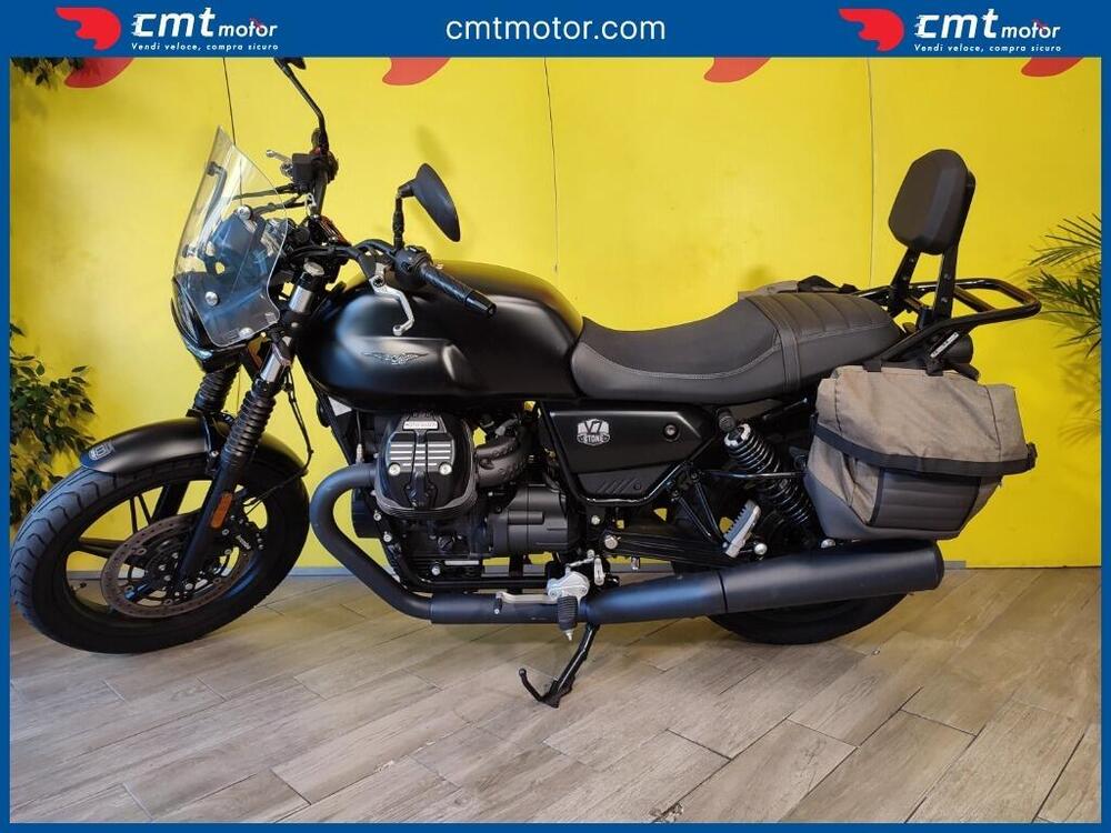 Moto Guzzi V7 Stone (2021 - 24) (3)