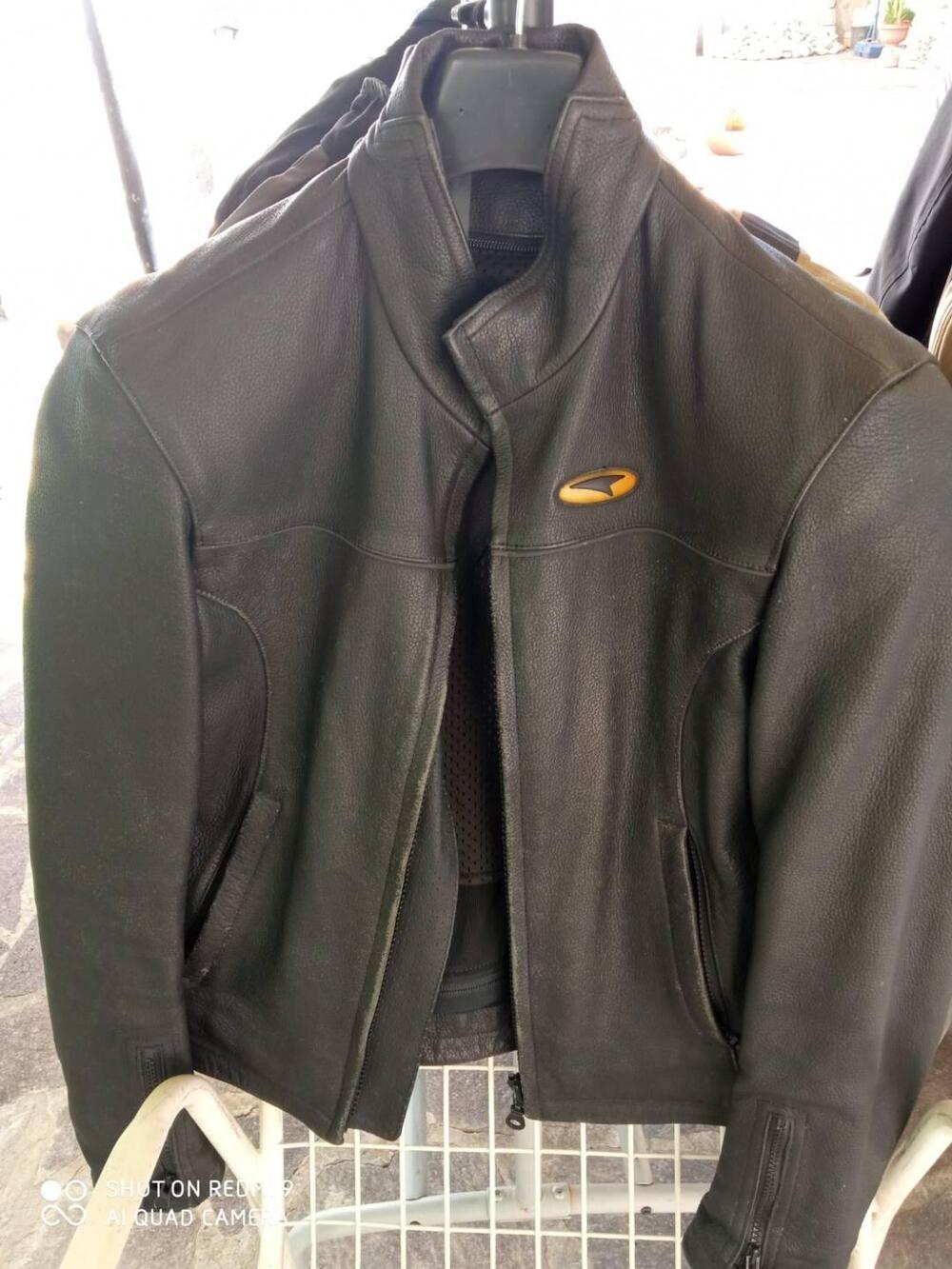 GIUBBINO IN PELLE Axo