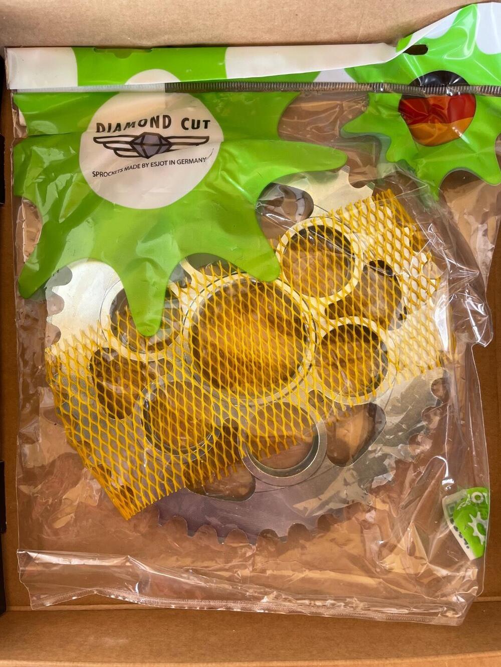 KIT TRASMISSIONE DID PROFESSIONALE 525 per DUCATI (4)