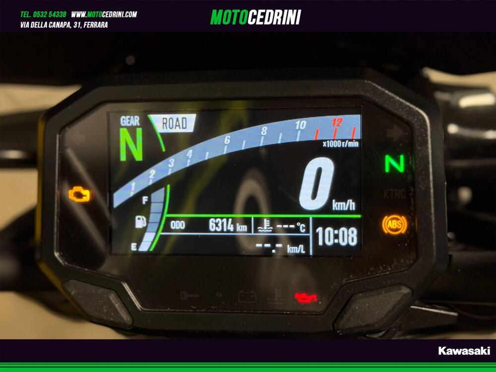 Kawasaki Z 900 (2021 - 24) (2)