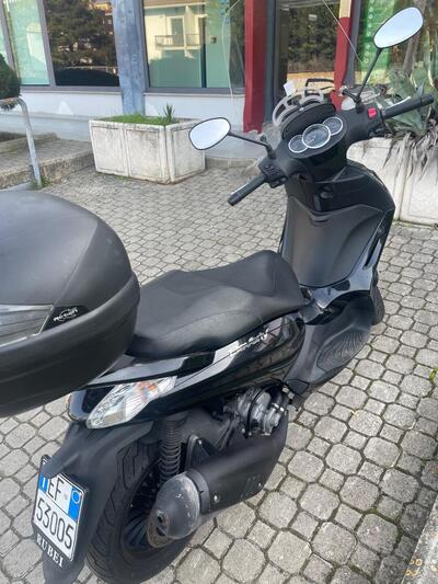 Piaggio Beverly 300 i.e. (2010 - 16) usata