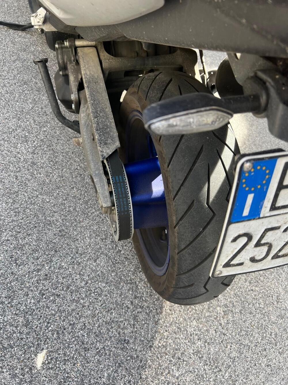 Yamaha T-Max 560 (2020 - 21) (6)