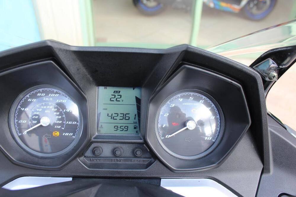 Kymco Downtown 350i TCS (2021 - 25) (8)