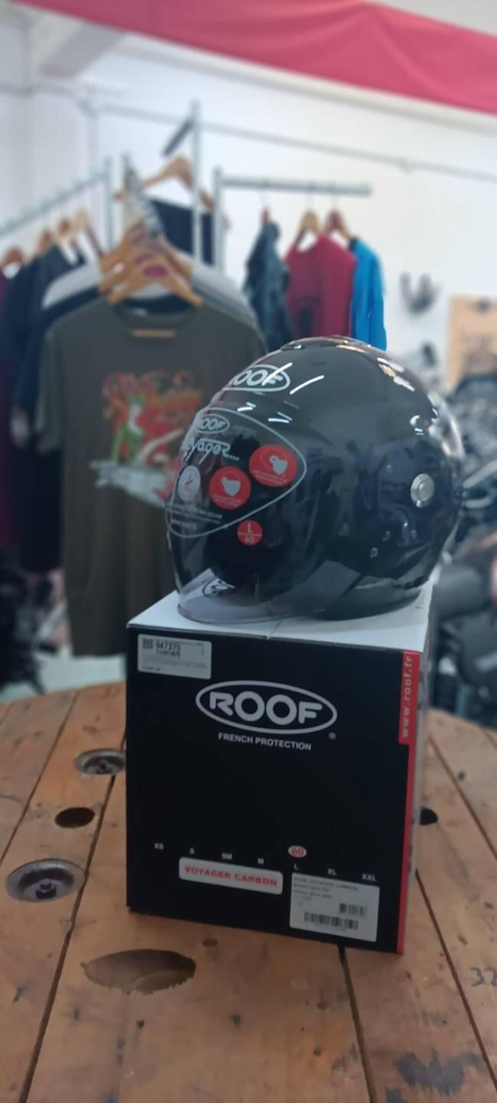 Casco ROOF Voyager Carbon Glossy Silver (4)