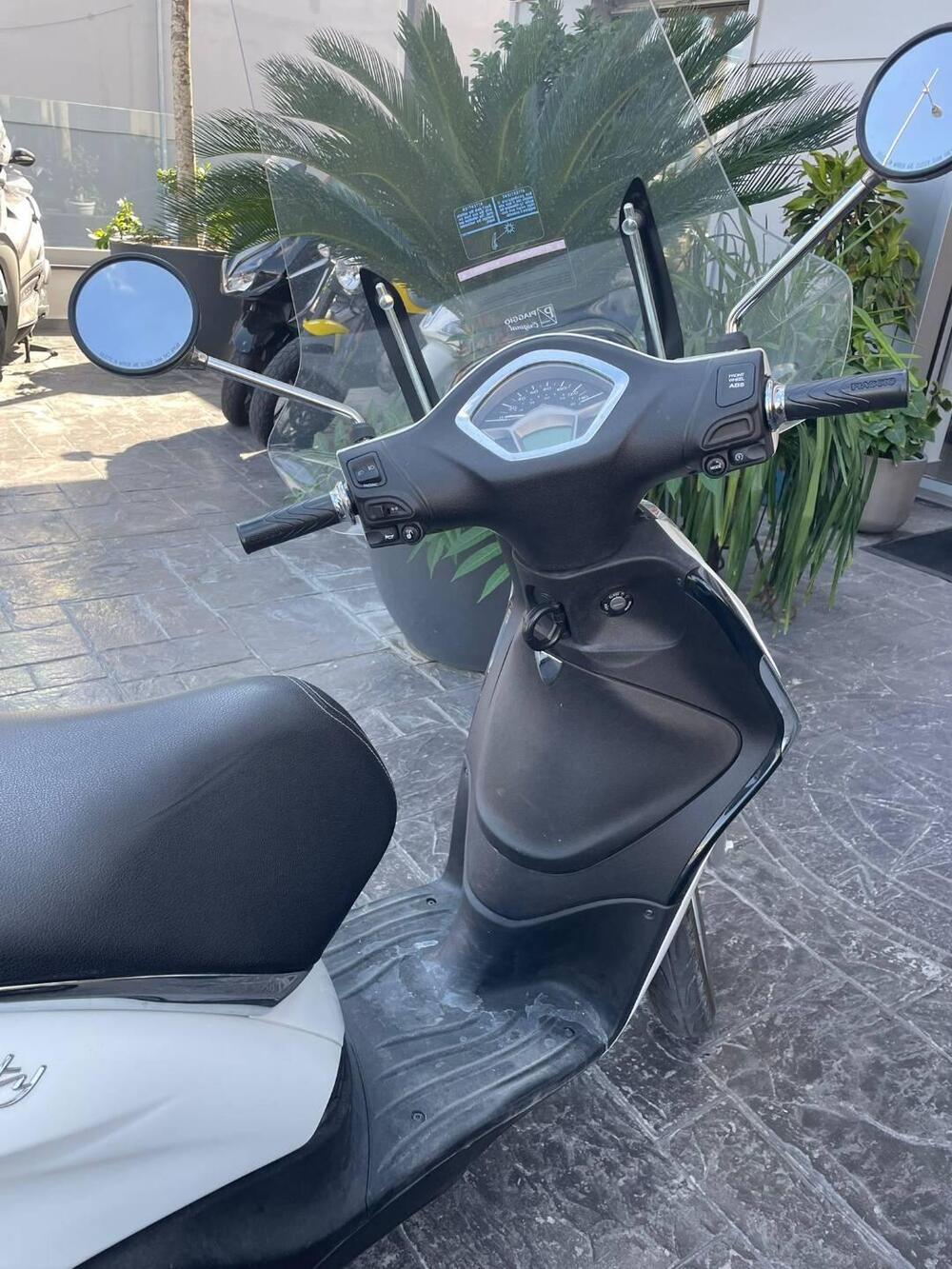 Piaggio Liberty 150 S (2025 - 26) (10)