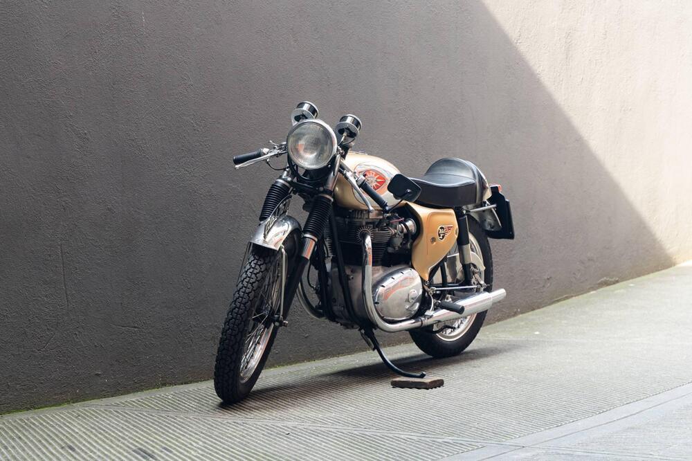 Bsa Lightning A65 "Allestimento Clubman" (11)