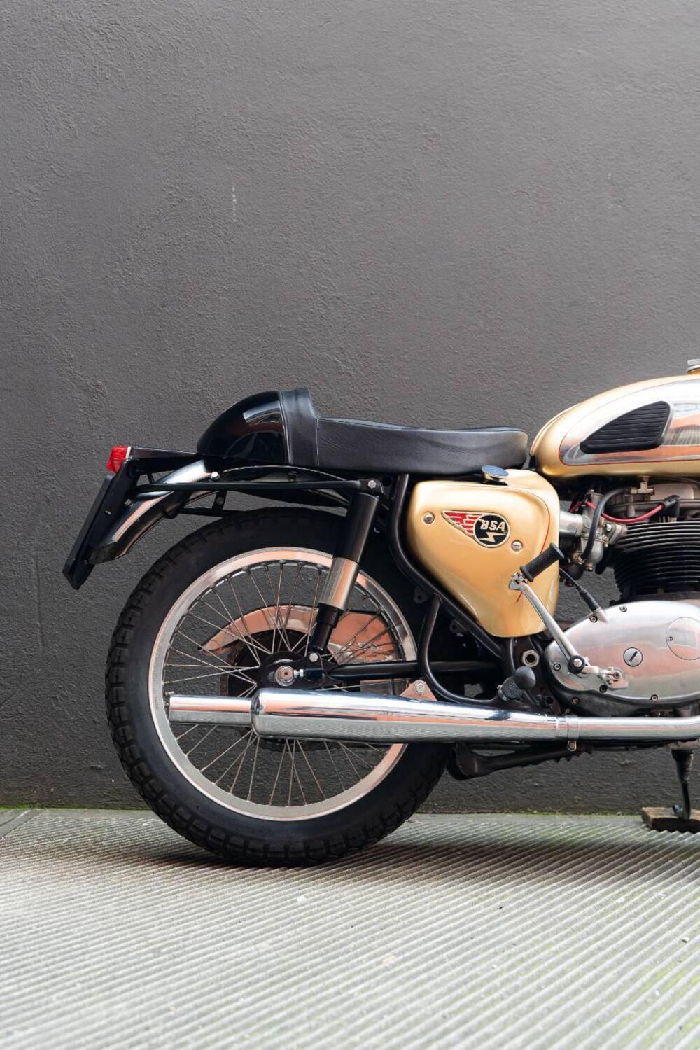 Bsa Lightning A65 "Allestimento Clubman" (12)
