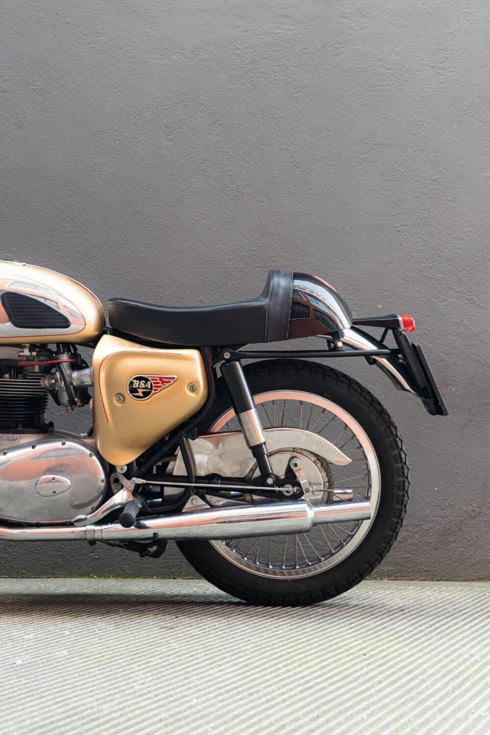 Bsa Lightning A65 "Allestimento Clubman" (17)