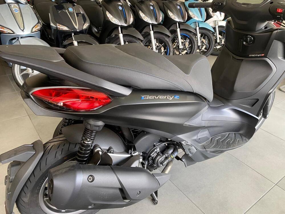 Piaggio Beverly 310 S (2025 - 26) (4)