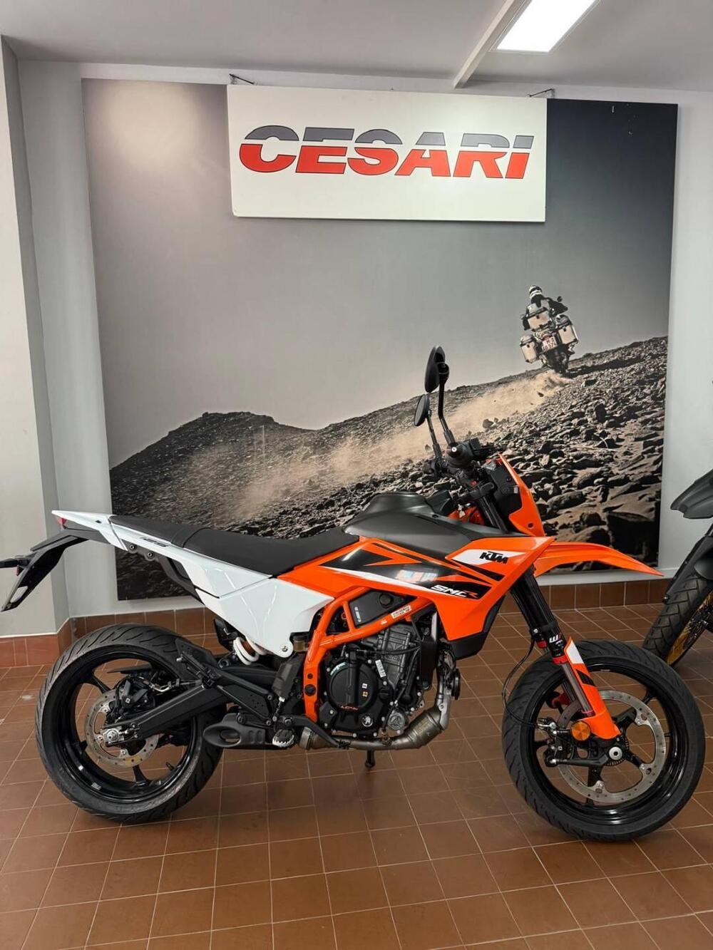 KTM 125 SMC R (2025 - 26)