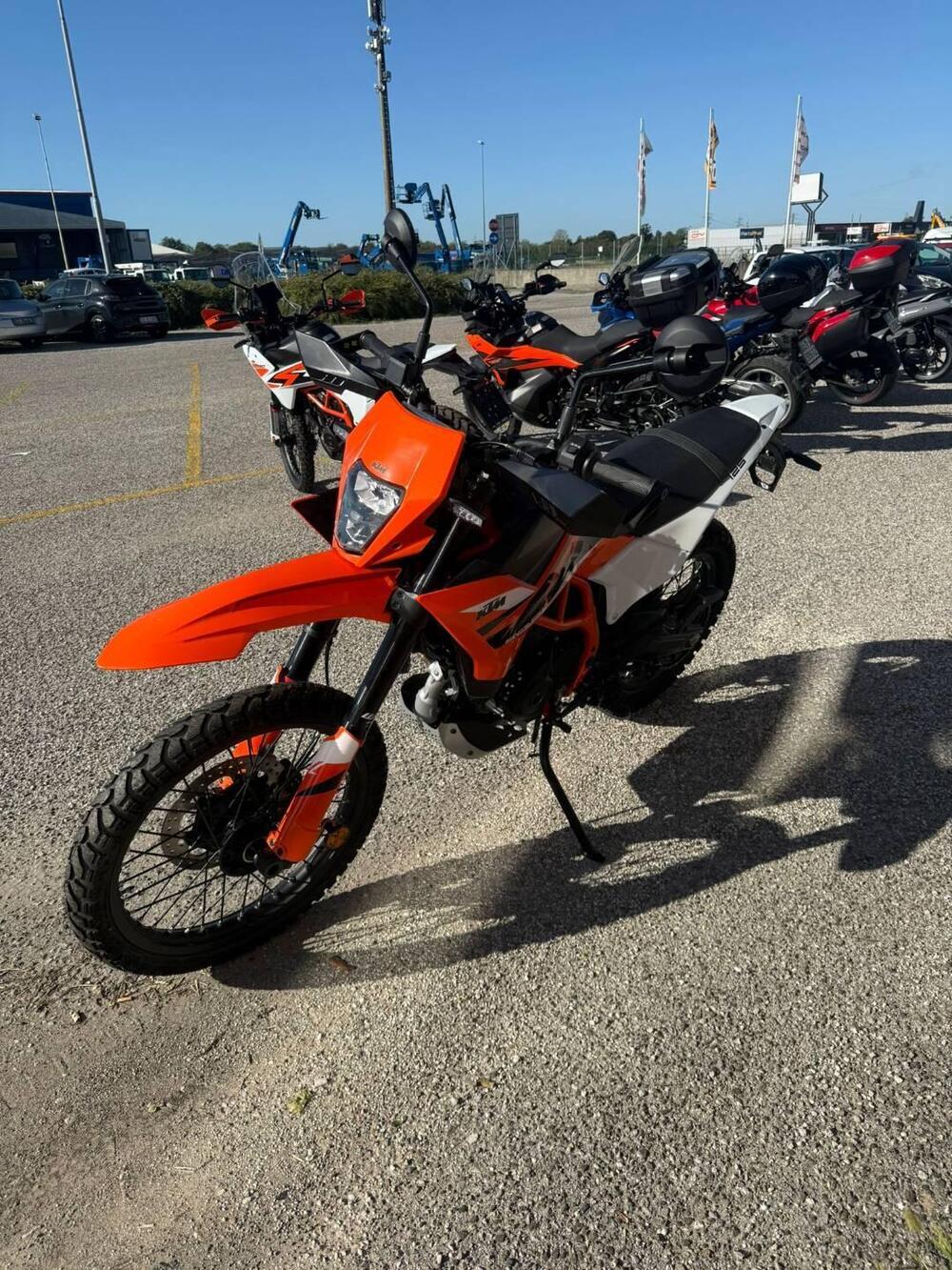 KTM 125 Enduro R (2025 - 26) (3)