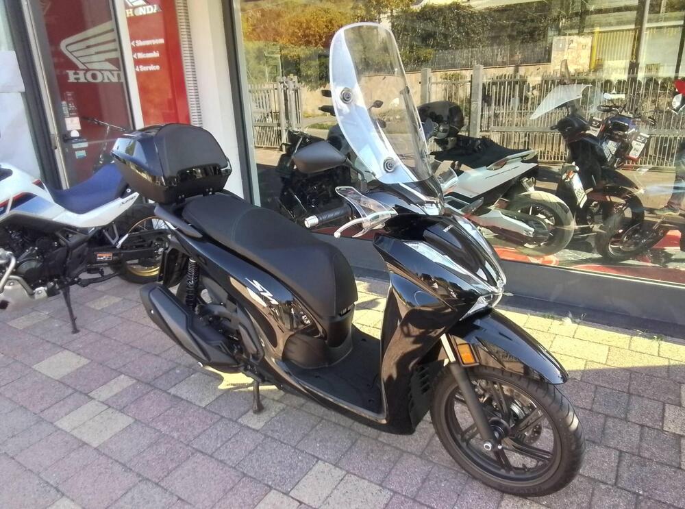 Honda SH 350 (2021 - 24) (11)