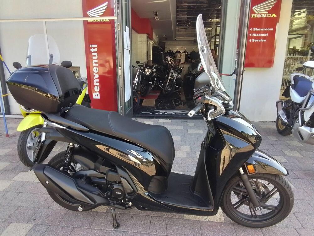 Honda SH 350 (2021 - 24) (17)