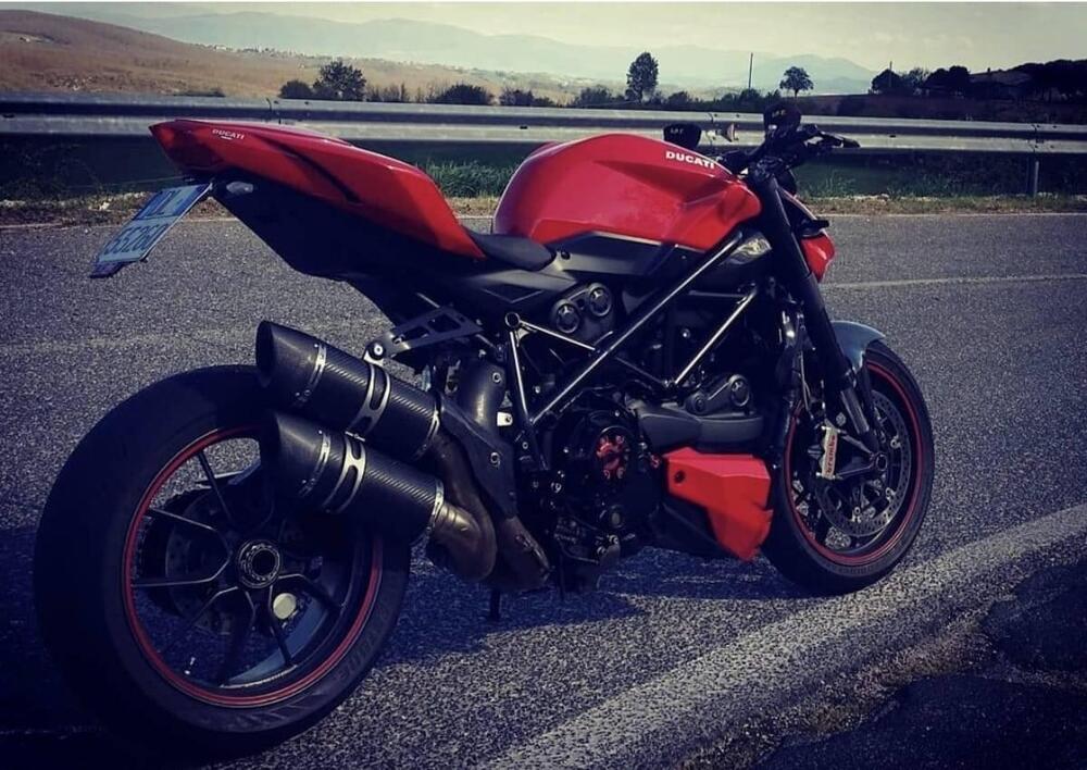 Ducati Streetfighter (2009 - 12) (5)