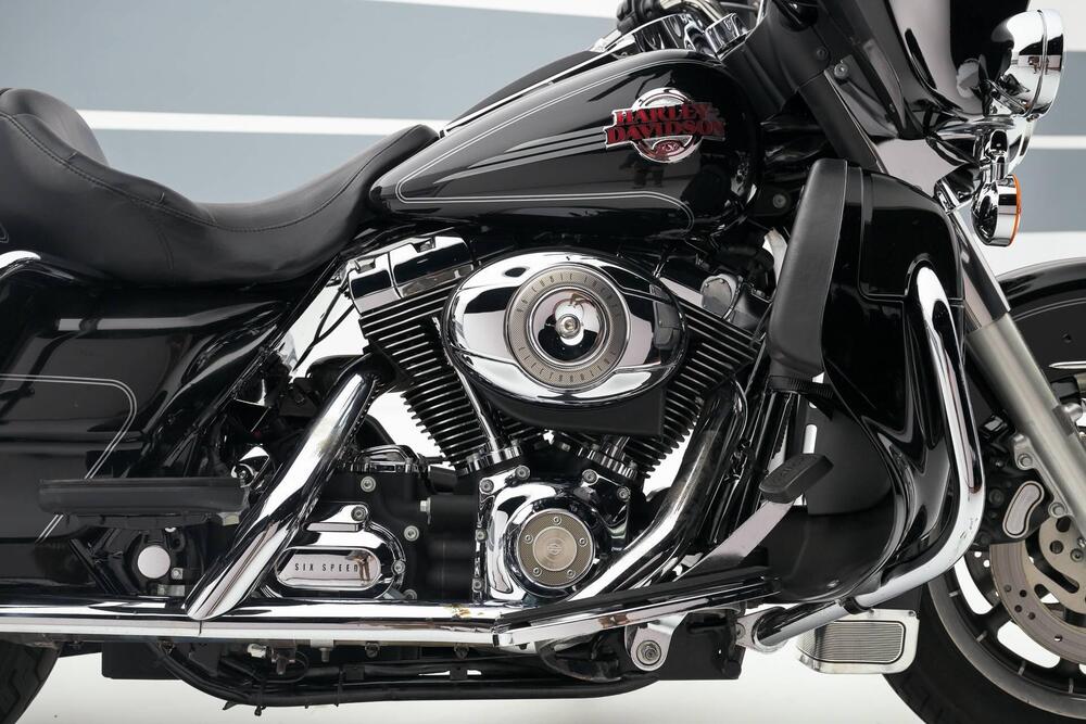 Harley-Davidson 1584 Heritage Classic (2006 - 07) - FLSTC (8)