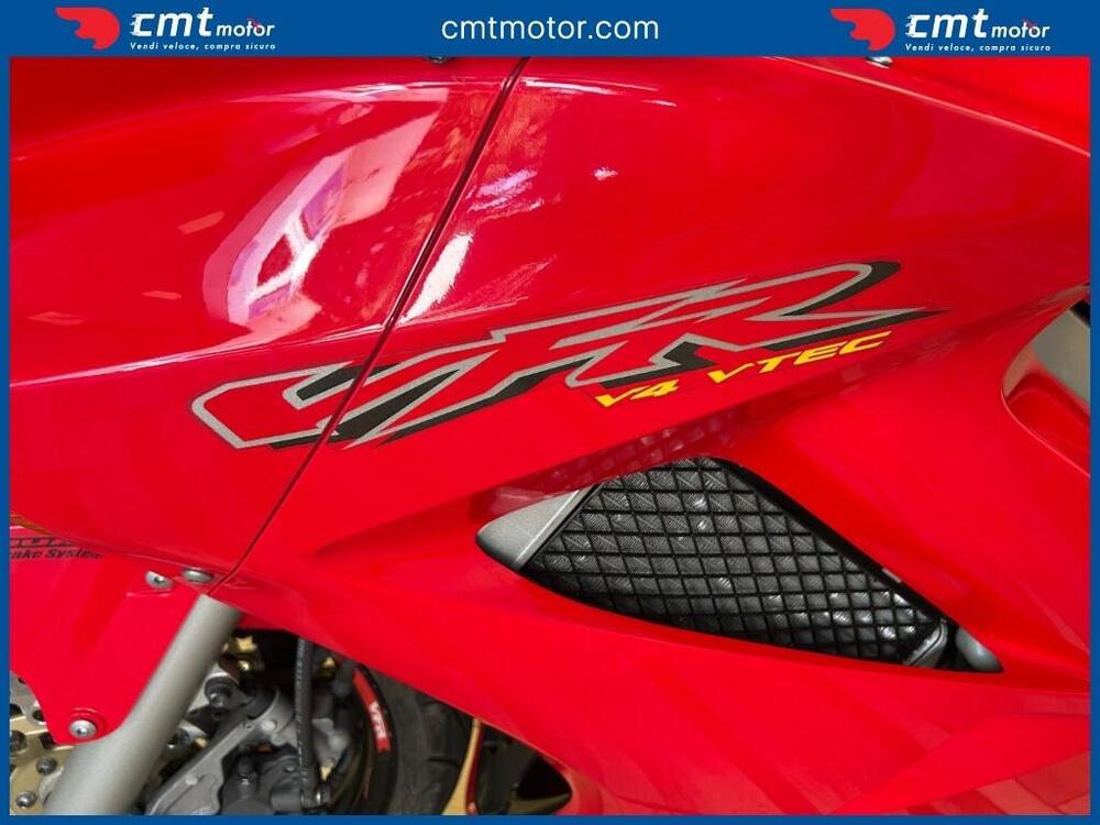 Honda VFR 800 (2002 - 05) (5)