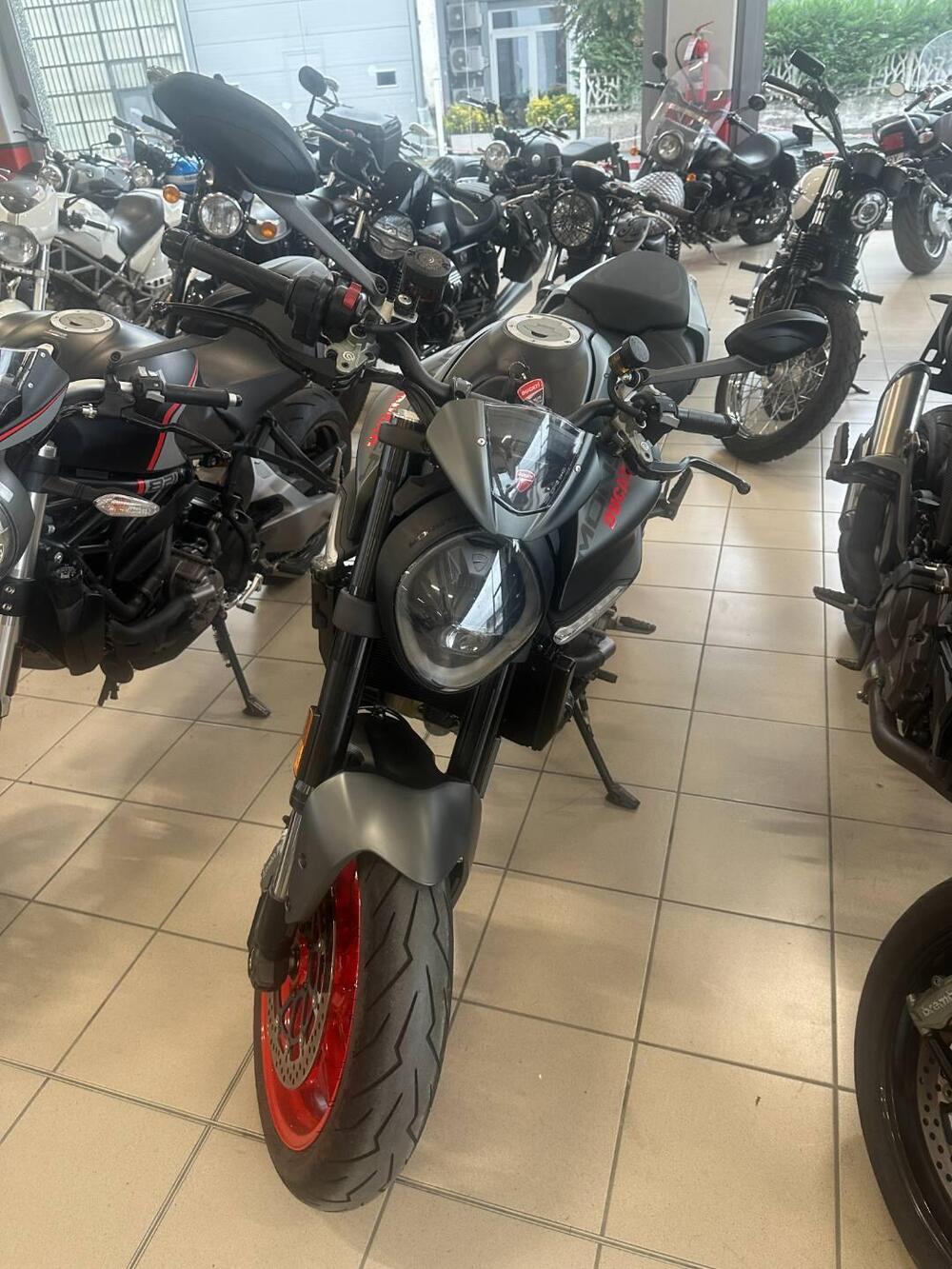 Ducati Monster 937 + (2021 - 25)