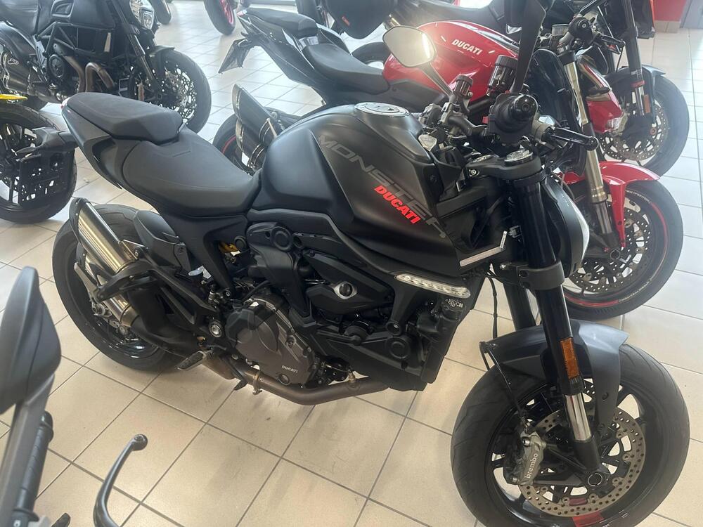 Ducati Monster 937 + (2021 - 25) (2)